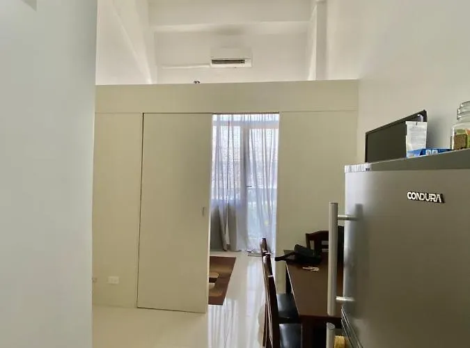 公寓式飯店 Relaxing Two&one Bedroom At South Residences 马尼拉
